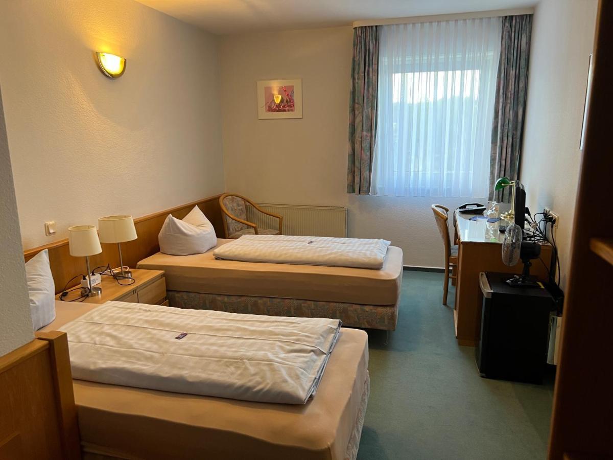 Niebuhrs Hotel Friedrichsdorf Extérieur photo