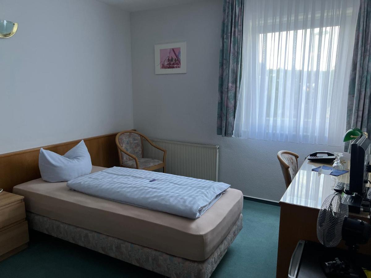 Niebuhrs Hotel Friedrichsdorf Chambre photo