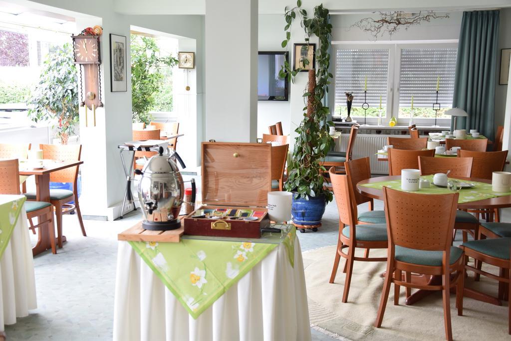 Niebuhrs Hotel Friedrichsdorf Extérieur photo