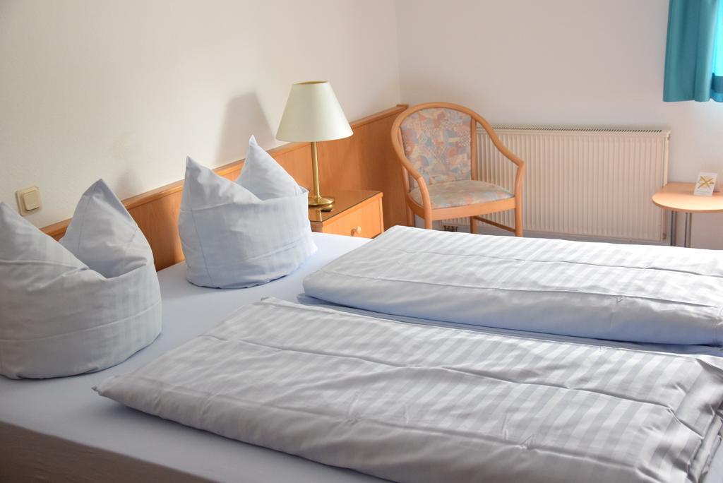 Niebuhrs Hotel Friedrichsdorf Extérieur photo