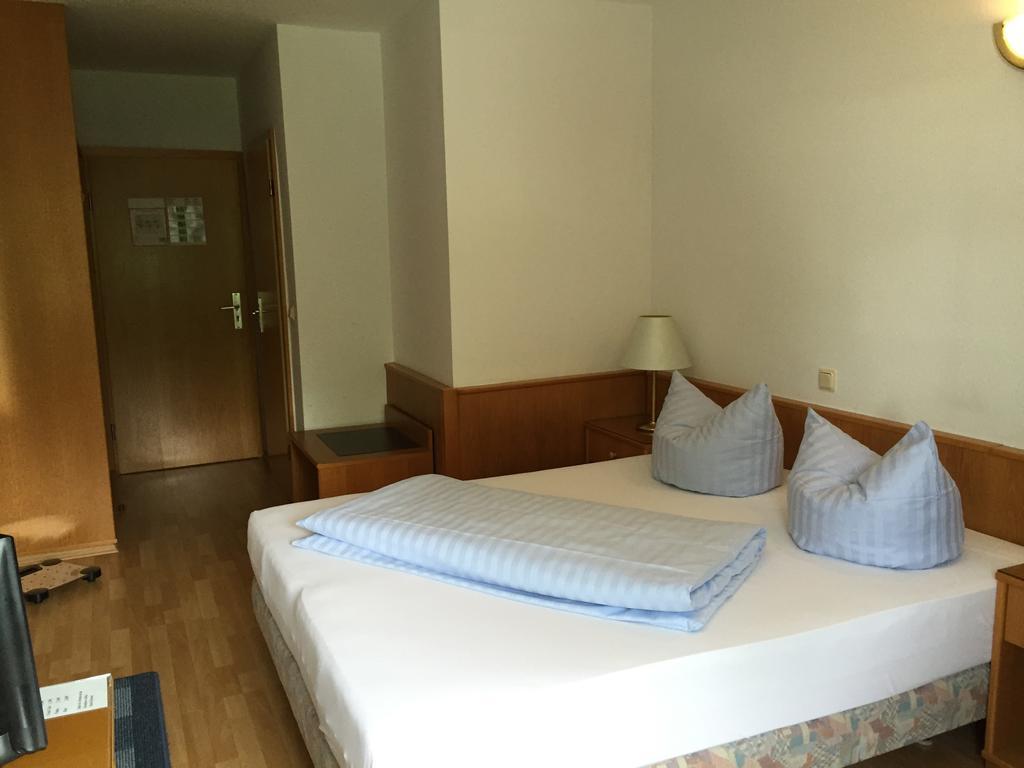 Niebuhrs Hotel Friedrichsdorf Chambre photo