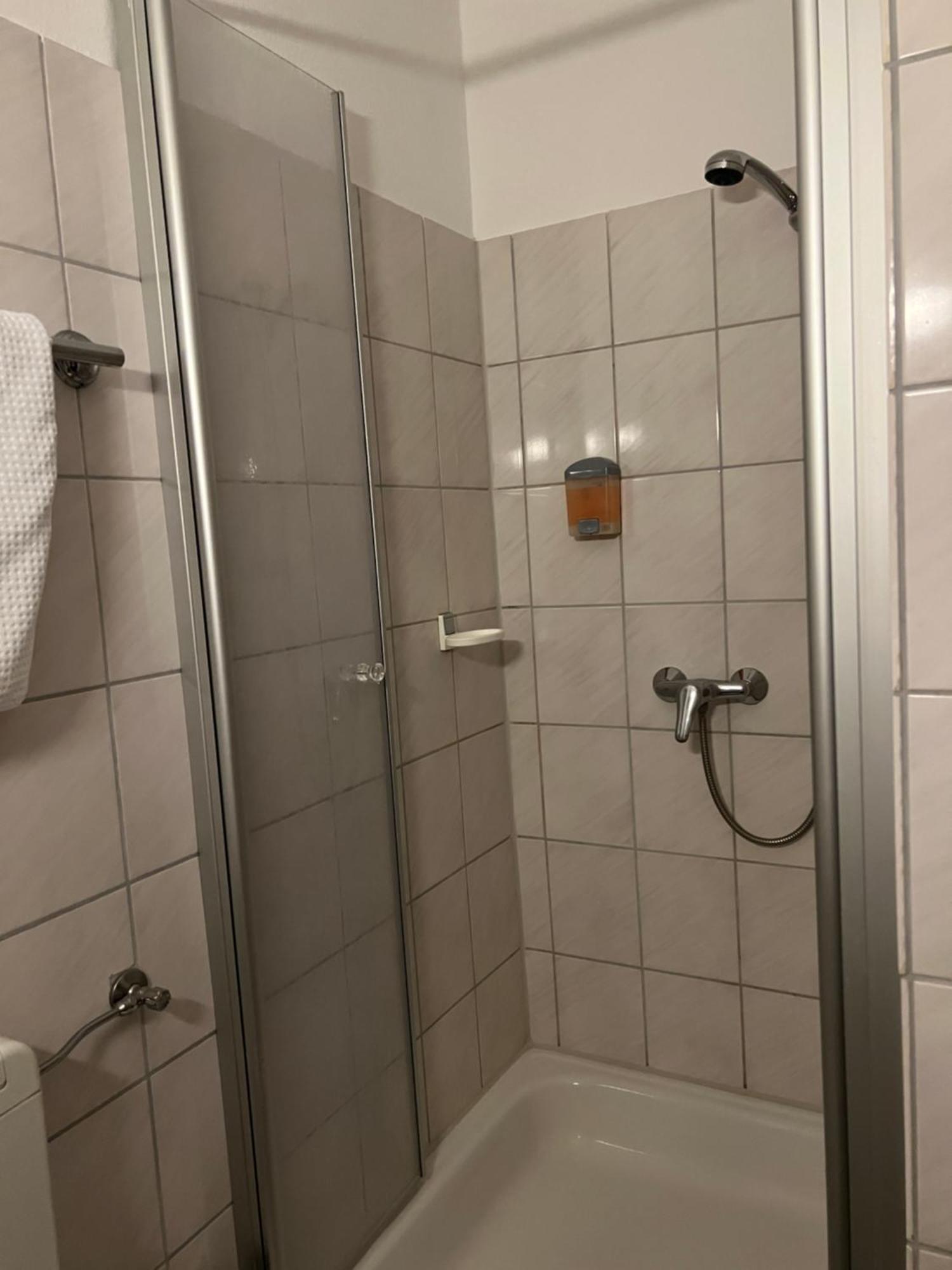 Niebuhrs Hotel Friedrichsdorf Chambre photo
