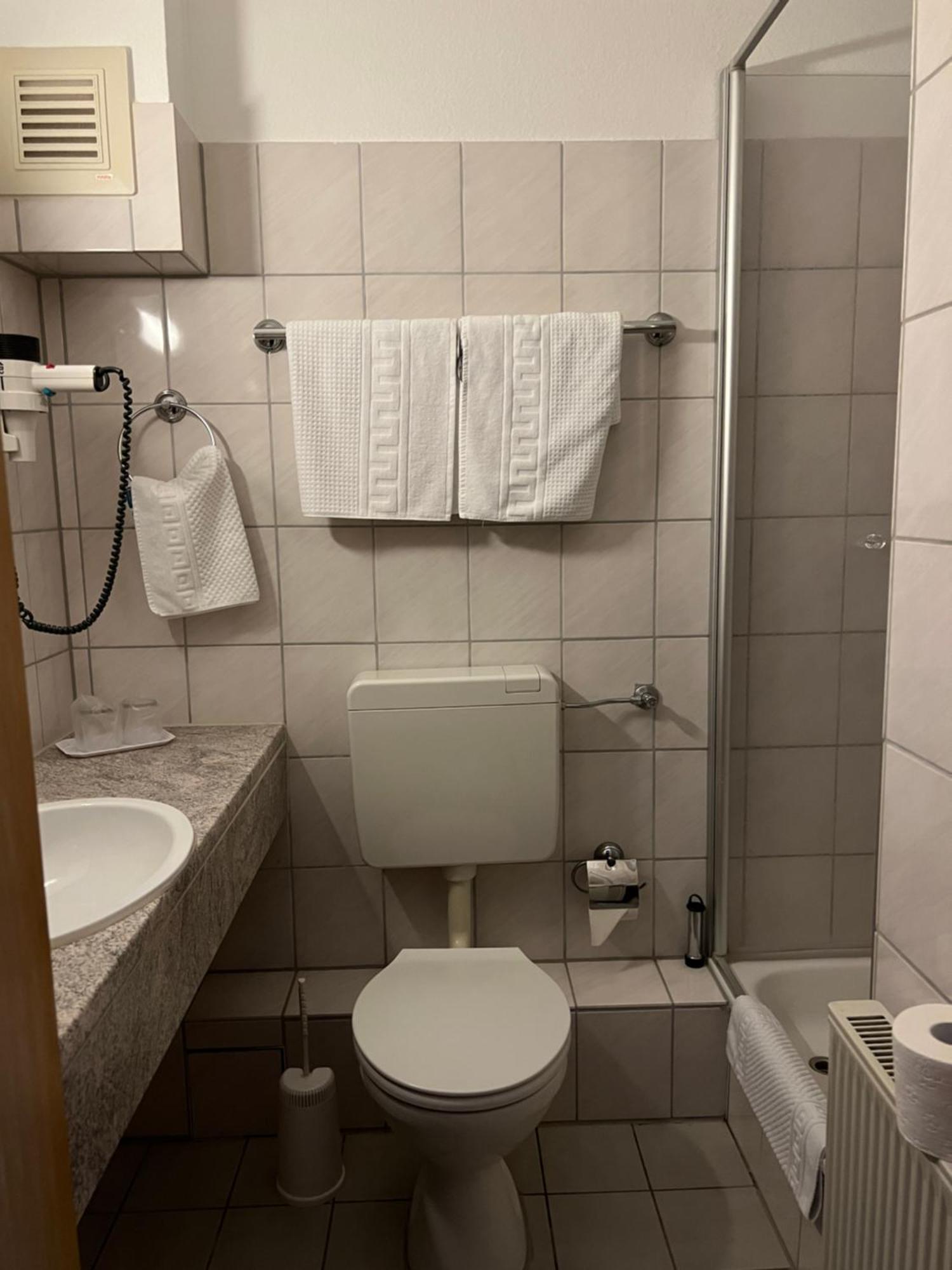 Niebuhrs Hotel Friedrichsdorf Chambre photo